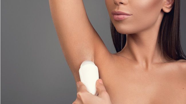 Amankah Menggunakan Deodoran Setiap Hari?