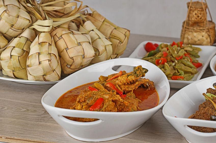 Daftar Makanan yang Perlu Dibatasi Saat Hari Raya