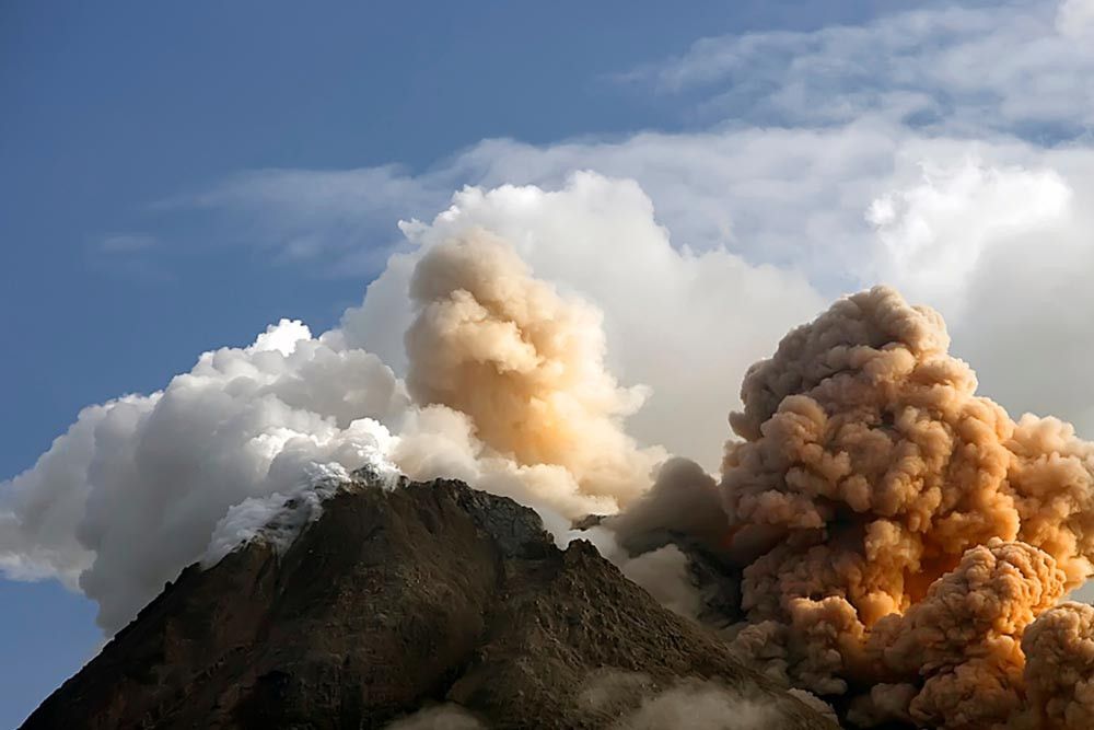 Bahaya Gangguan Pernapasan Akibat Letusan Gunung Merapi