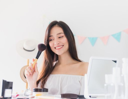 Jelang Tahun Baru, Sortir Koleksi Kosmetik Anda