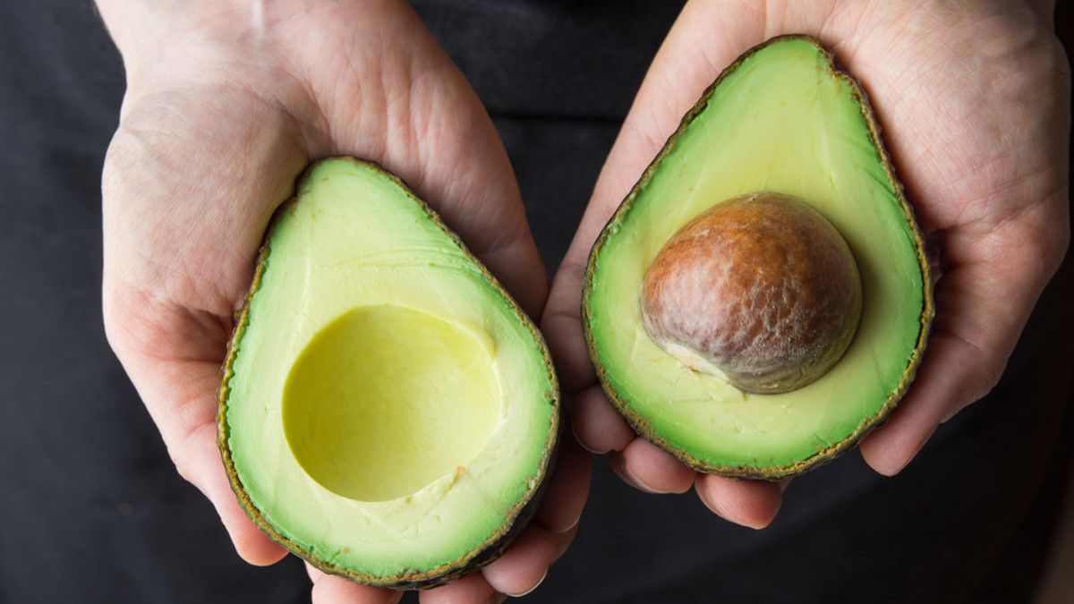 Buah Alpukat Ternyata Berkolesterol!