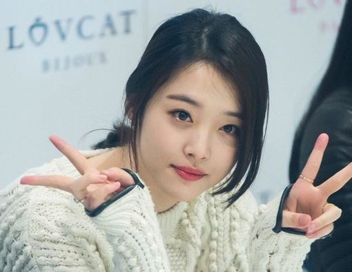 Kenali Bahaya Depresi Penyebab Bunuh Diri Sulli