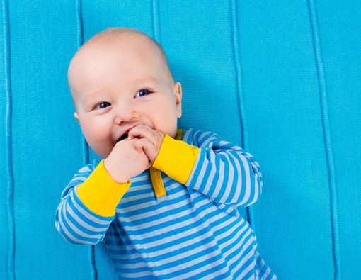 Pentingnya Mengenali Bentuk BAB Bayi