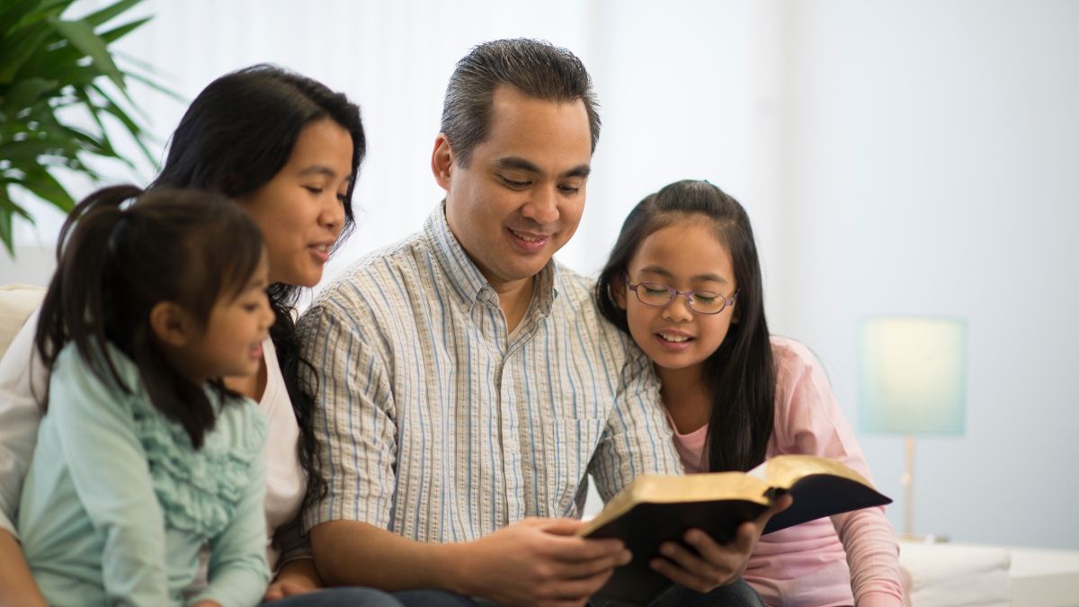 9 Alasan Renungan Keluarga Cocok Diadakan di Malam Natal