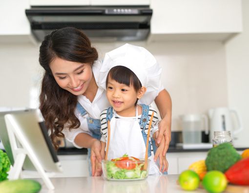 Asupan Sehat Untuk Tingkatkan Kecerdasan Otak Anak