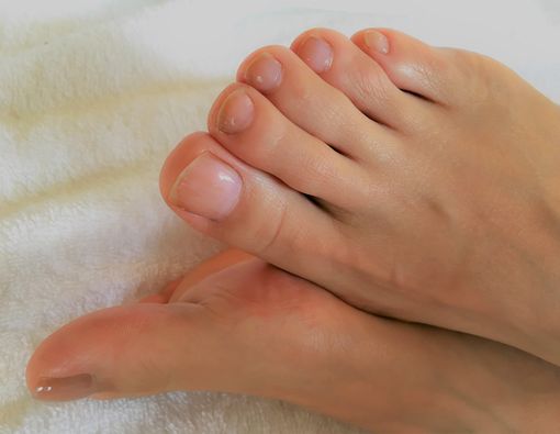 Warna Kuku Kaki Bisa Ungkap Kesehatan Anda