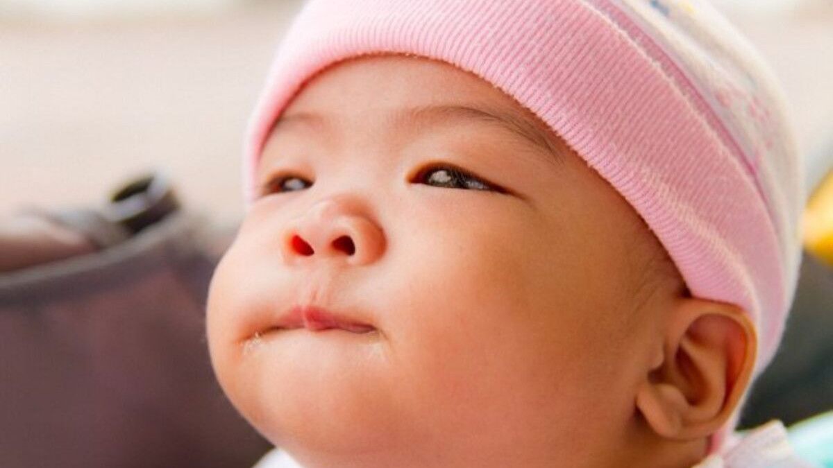 6 Tips Mengatasi Sariawan pada Bayi