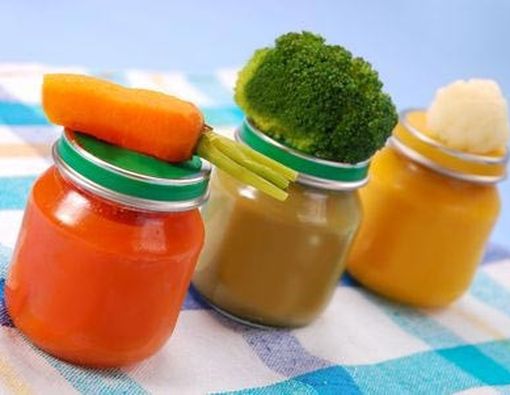MPASI Kemasan Vs MPASI Rumahan,  Mana yang Lebih Baik?