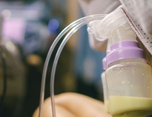 Power Pumping saat Produksi ASI Menurun, Efektifkah?