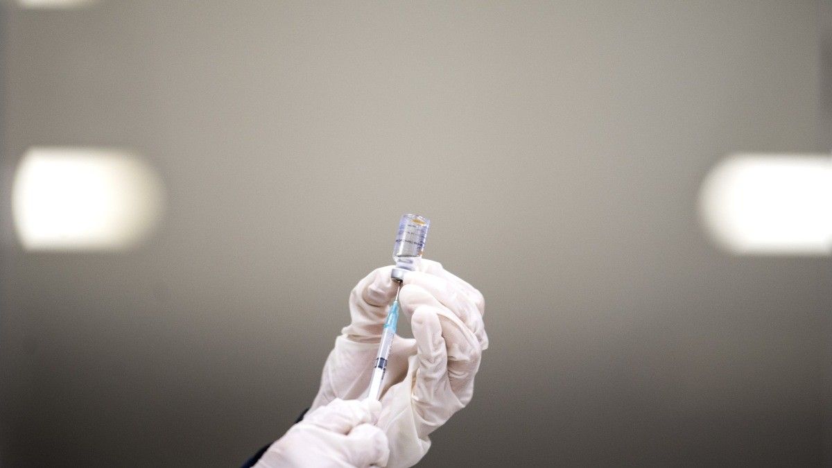 Alasan Dilarang Minum Obat Pereda Nyeri Sebelum Vaksinasi COVID-19