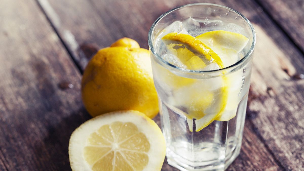 Membakar Lemak dengan Lemon Infused Water, Efektifkah?