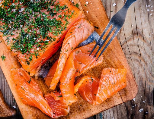 Amankah Ibu Hamil Makan Ikan Salmon Asap?