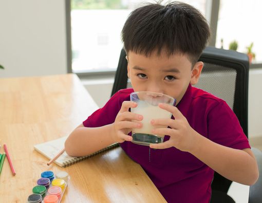 6 Nutrisi Wajib untuk Dukung Kecerdasan Si Kecil