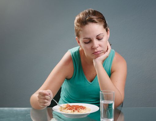 Mengapa Wanita Lebih Mudah Kehilangan Nafsu Makan?