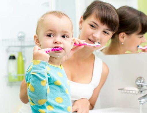 Baca Ini Sebelum Memberikan Pasta Gigi Fluoride pada Anak