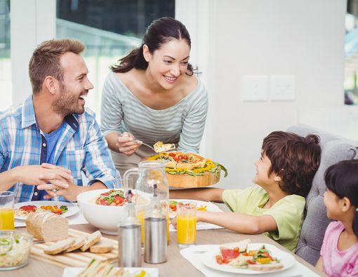 Peran Ibu dalam Menjaga Kesehatan Keluarga