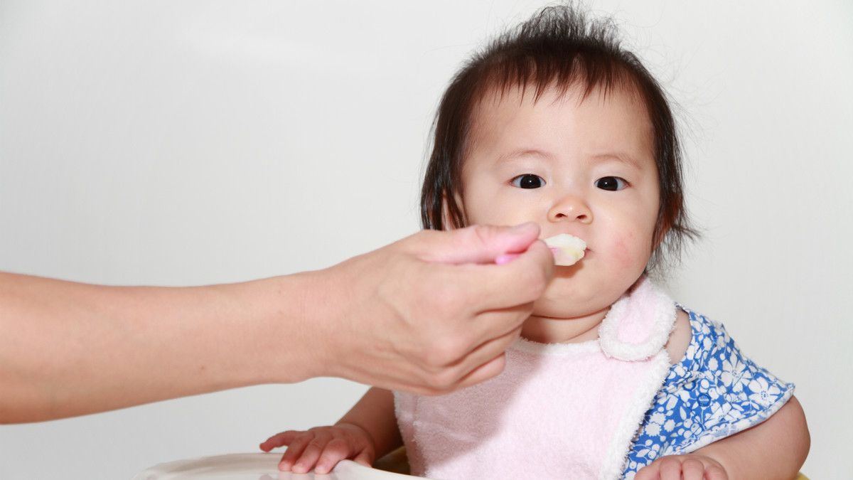 Bolehkah Bayi di Bawah 1 Tahun Makan Nasi?