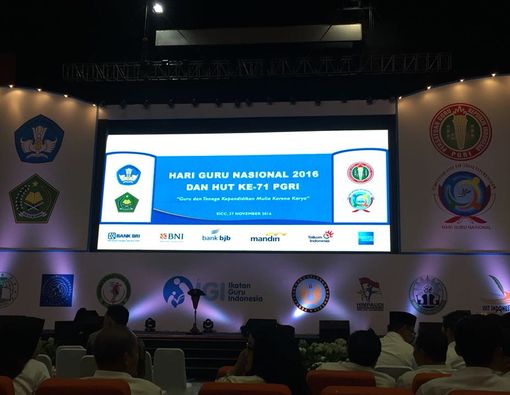 Guru dan Tenaga Kependidikan, Mulia Karena Karya