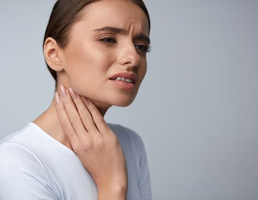 Suara Hilang karena Radang Tenggorokan, Atasi dengan Cara Ini