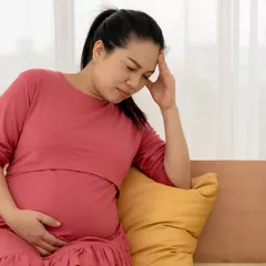 7 Penyebab Sering Sakit Kepala saat Hamil, Harus Mama Waspadai!
