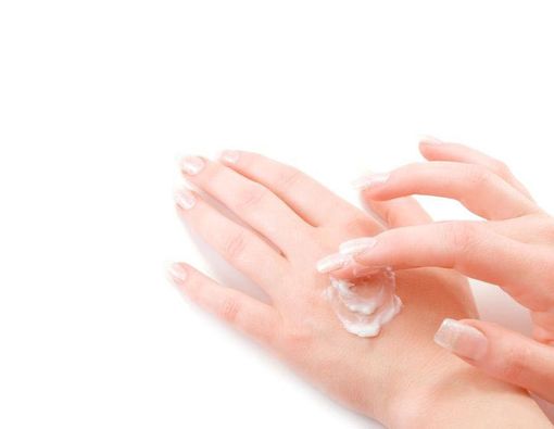 Bagaimana Memilih Obat Oles untuk Kulit Sensitif?