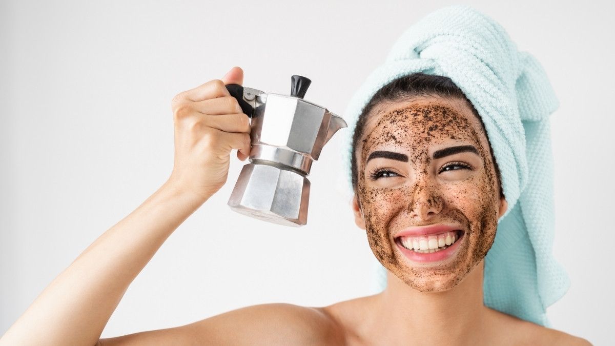 Manfaat dan Cara Eksfoliasi Wajah dengan Kopi