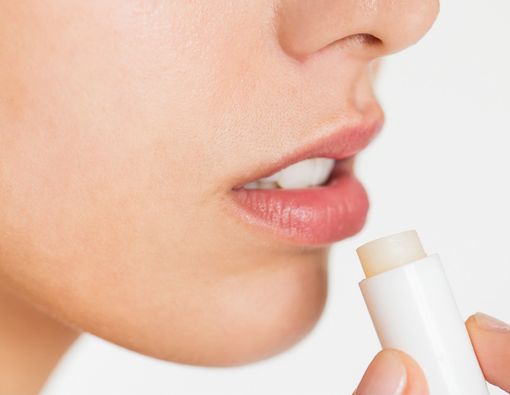 Sudut Bibir Menghitam, Bagaimana Cara Menghilangkannya?