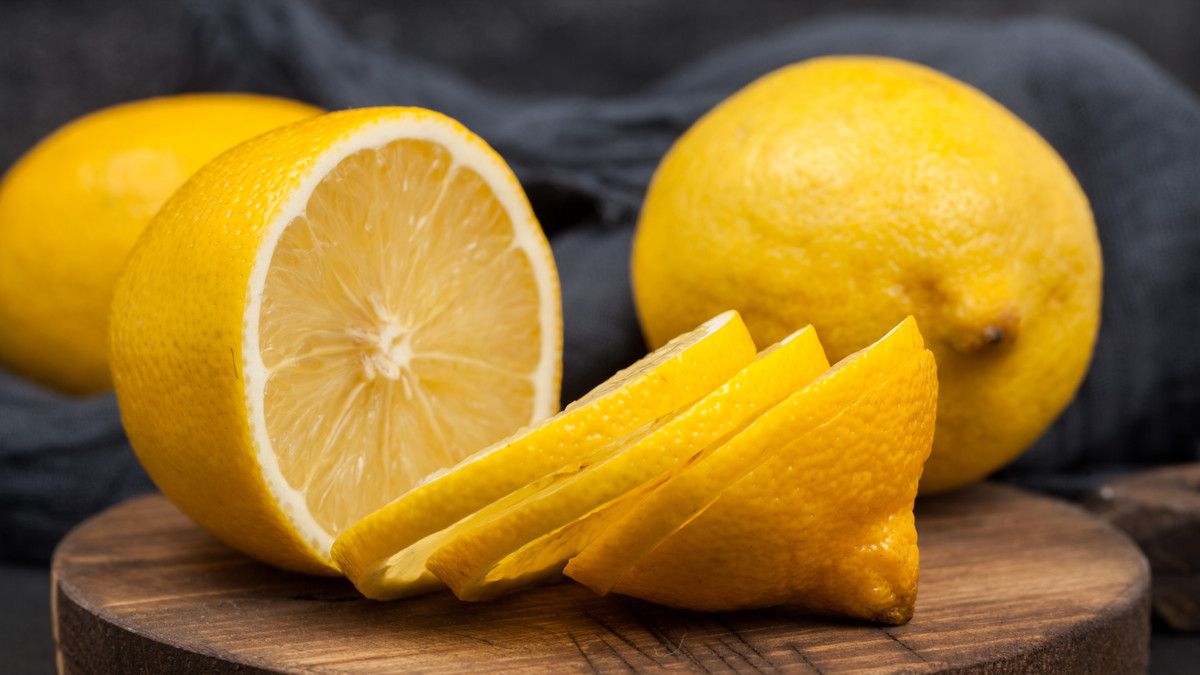 8 Manfaat Tak Terduga dari Lemon