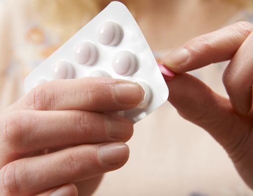 Benarkah Wanita Usia 40-an Harus Minum Obat Kolesterol?