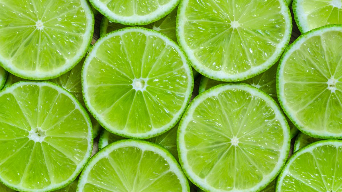 Pulihkan Kondisi Kulit Usai Liburan dengan Jeruk Nipis (Yuratosno3/Shutterstock)