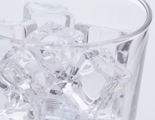 Benarkah Minum Es Sebabkan Radang Tenggorokan?