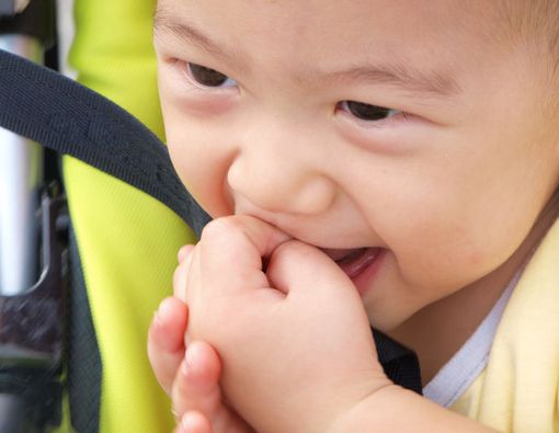 Apa yang Terjadi saat si Kecil Terlambat Tumbuh Gigi?