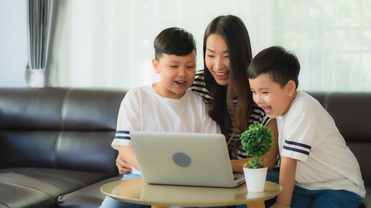 Tips Jadi Single Parent Meski Tak Akur dengan Mantan Pasangan