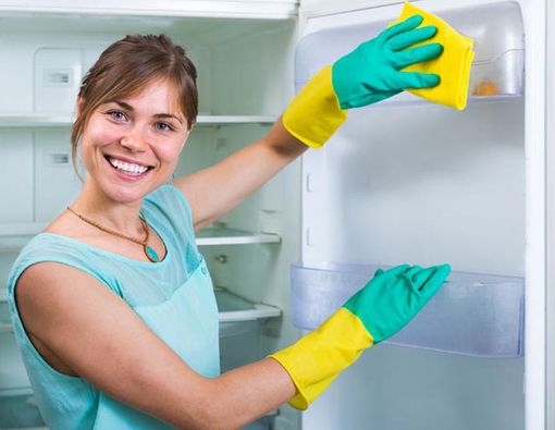 3 Bahan Alami Ini Ampuh sebagai Pembersih Kulkas