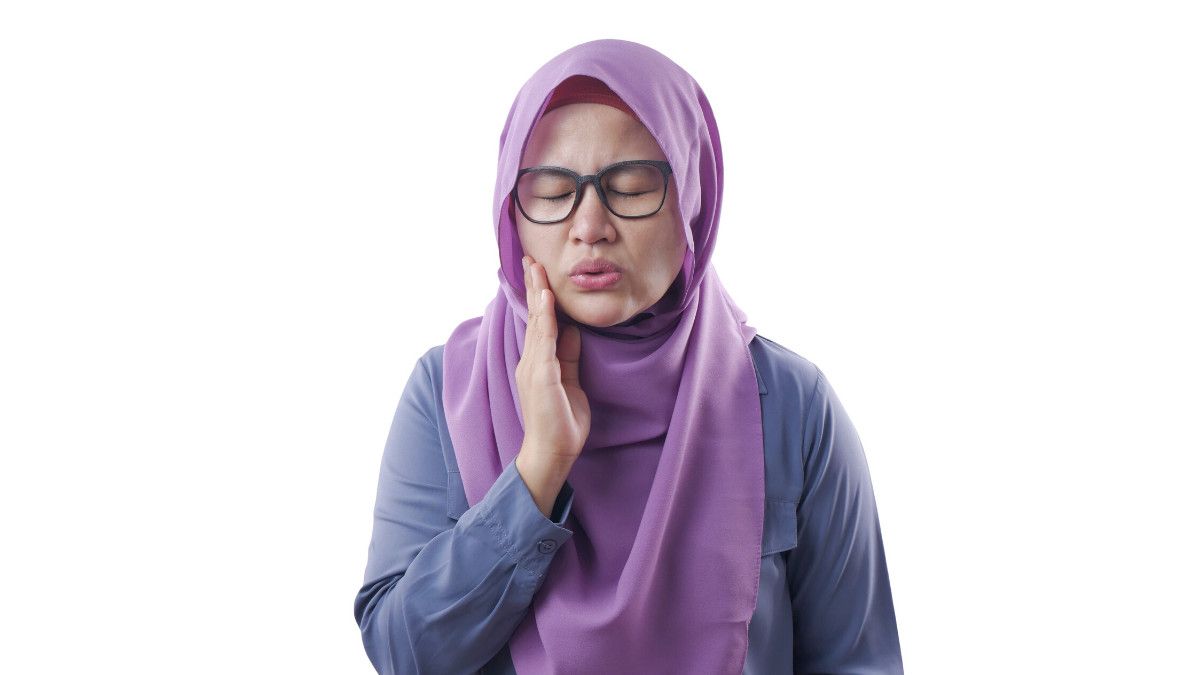 Tips Menyikat Gigi untuk Gigi Sensitif