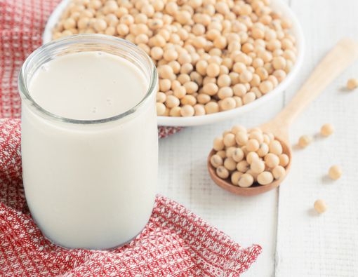 Alergi Kacang, Bolehkah Minum Susu Kedelai?