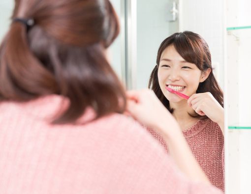 Pentingnya Memilih Sikat Gigi dengan Bahan Antibakteri