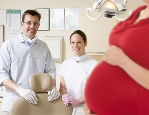 Ibu Hamil Tidak Boleh ke Dokter Gigi?