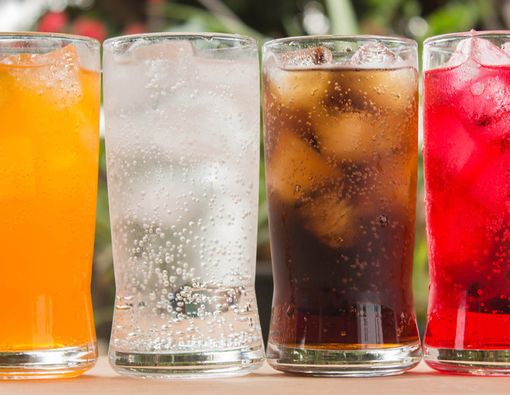 Kenali Mitos dan Fakta Seputar Minuman Bersoda
