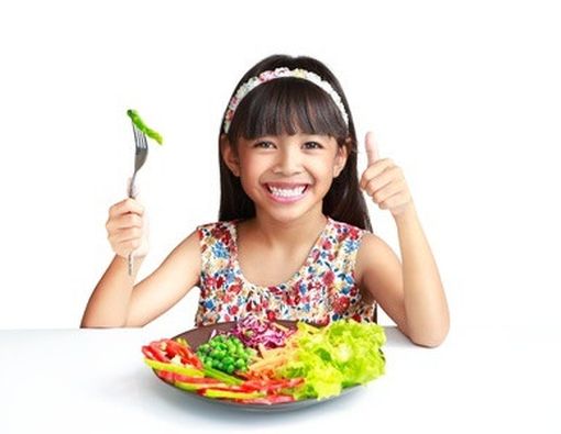 Cara Membiasakan Makan Sehat Pada Anak