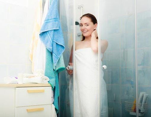 Kesalahan Saat Mandi yang Membuat Kulit Rusak