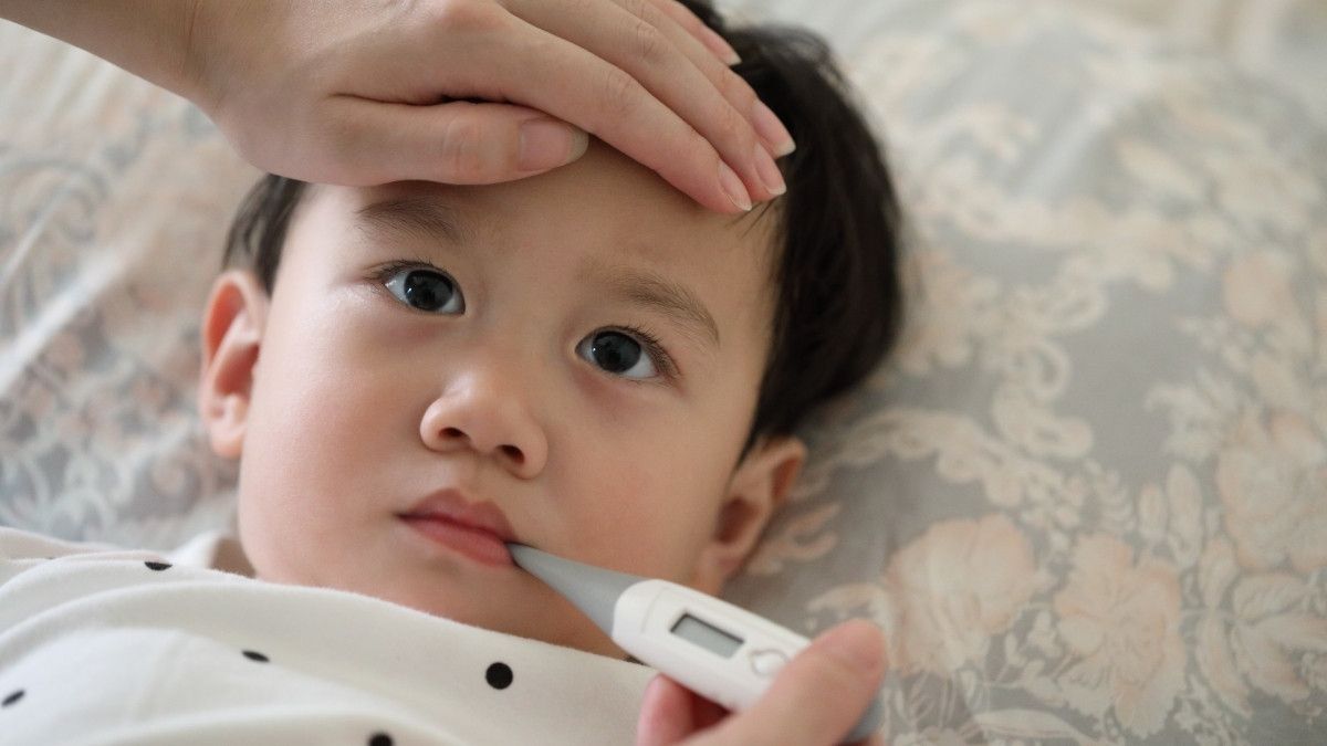 Anak Diare dan Demam, Kapan Harus ke Dokter? KlikDokter