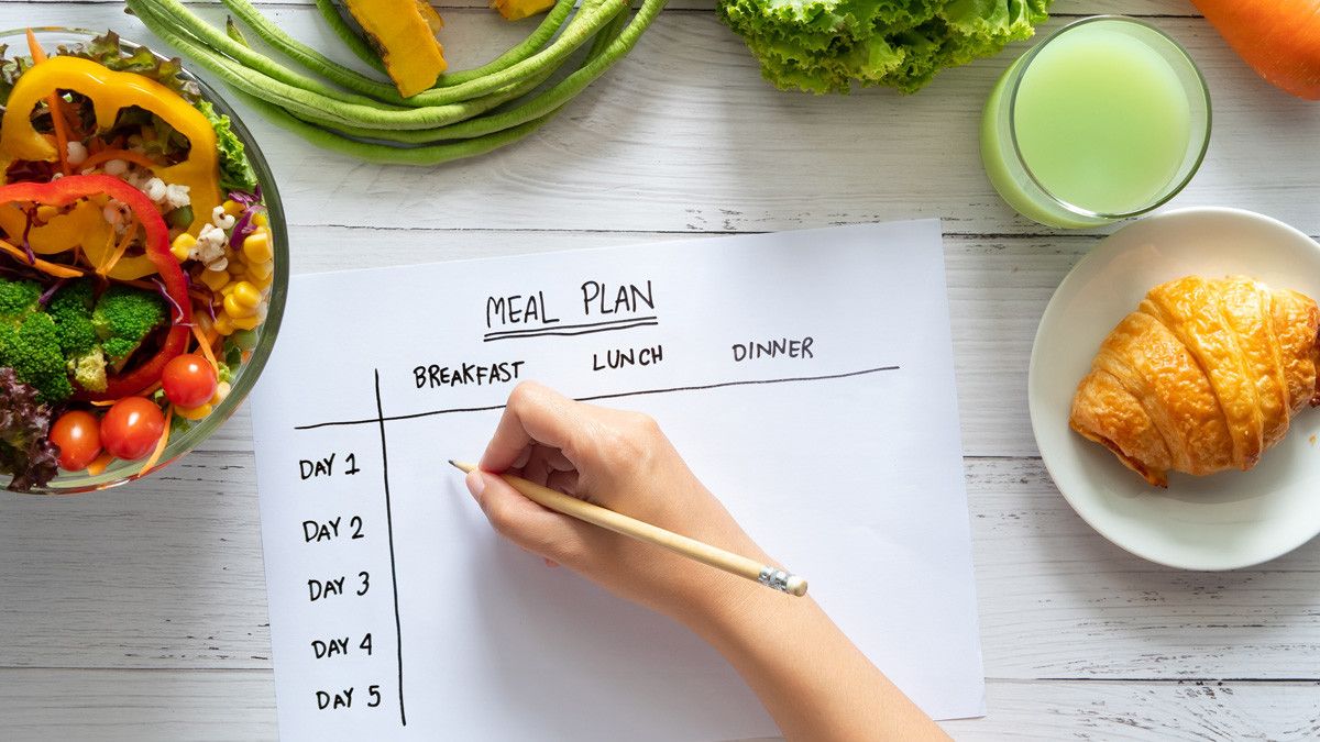 Panduan Makan bagi Diabetesi agar Gula Darah Tetap Stabil