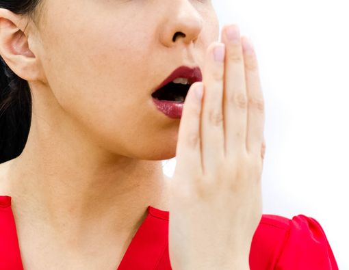 Apa Benar Baking Soda Bisa Atasi Bau Mulut?