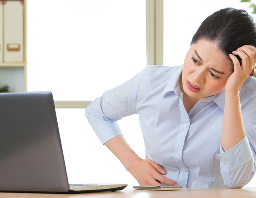 Sering Menahan Kentut? Awas, Ini Bahayanya