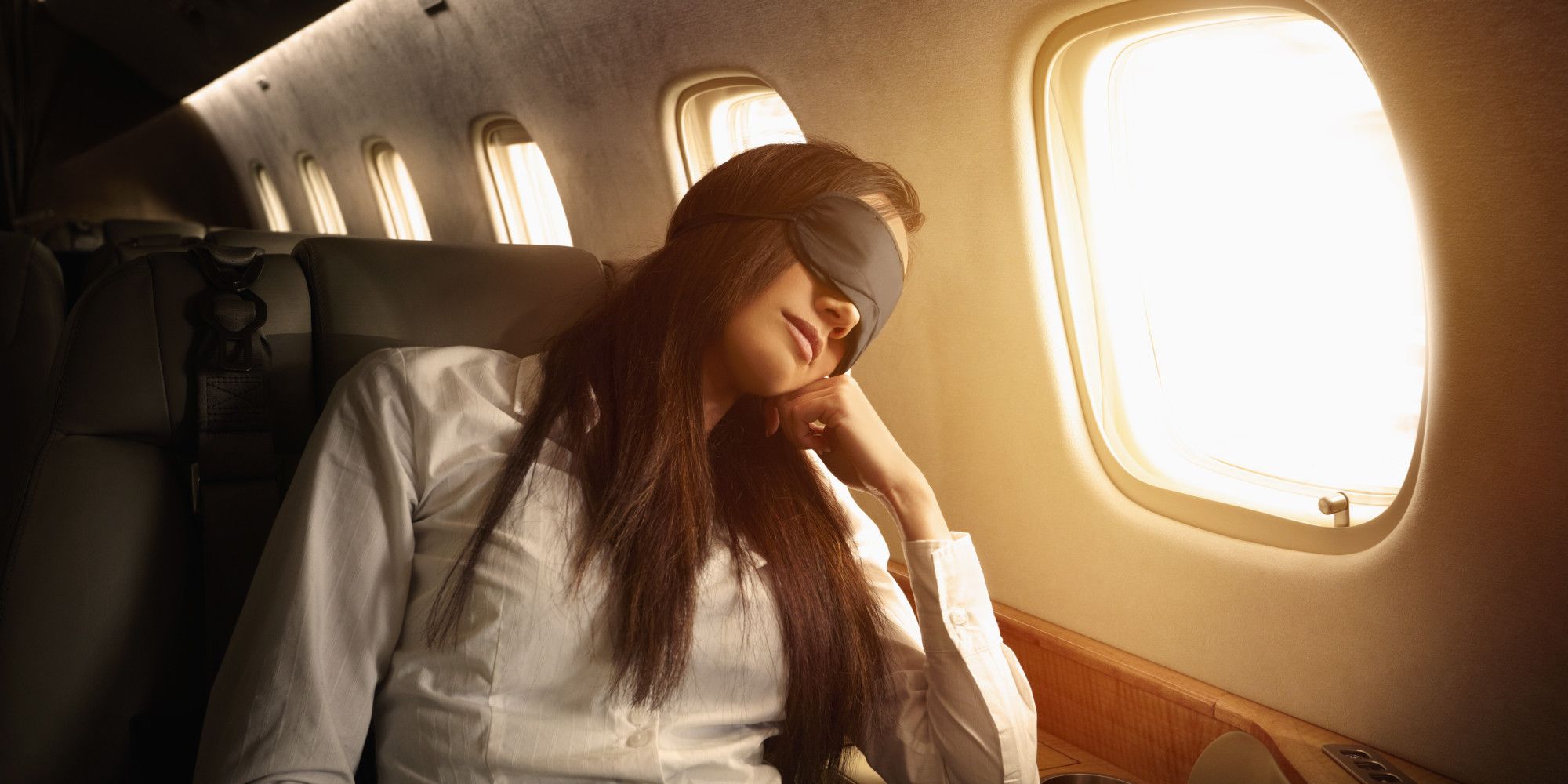 Tips Agar Bisa Tidur di Pesawat dengan Nyenyak