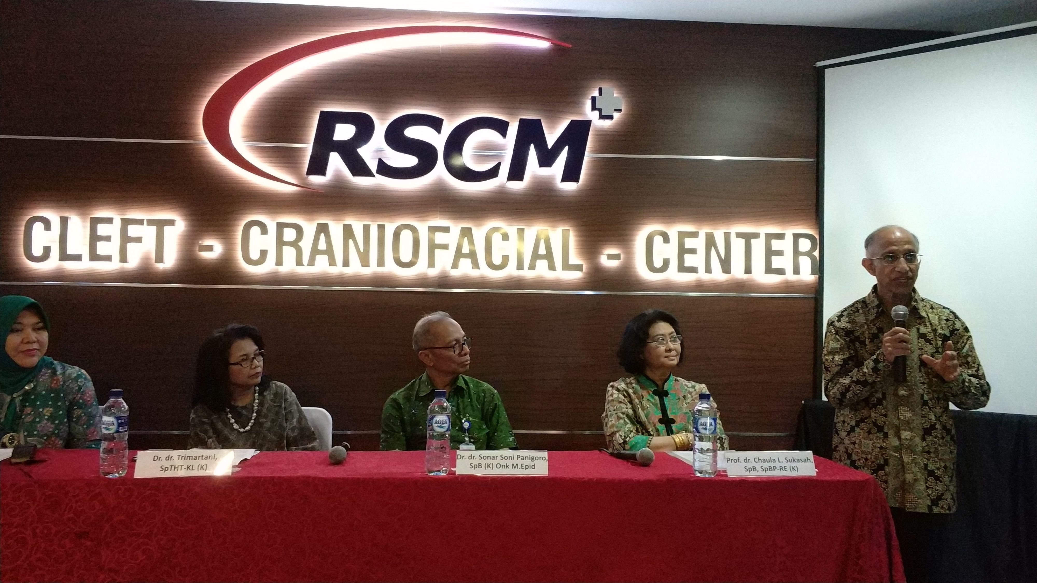 Mengukir Senyum dan Harapan pada Anak Penderita Bibir Sumbing