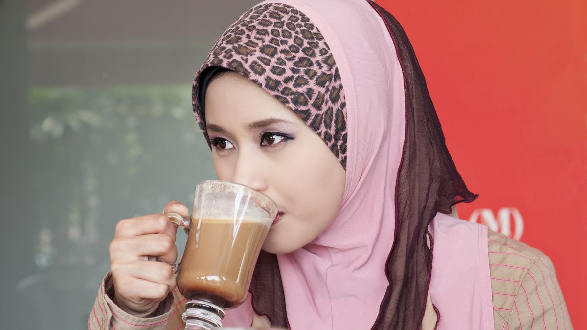 Jemaah Calon Haji Hobi Minum Kopi, Rentan Kena Dehidrasi?