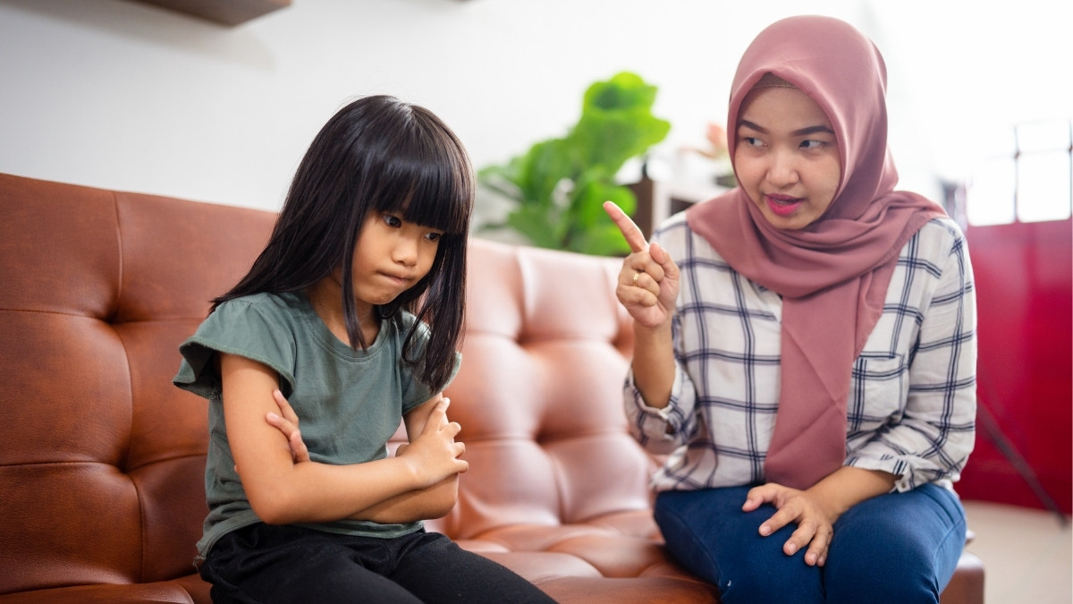 Anak Suka Membantah, Ini Cara Bunda Menghadapinya