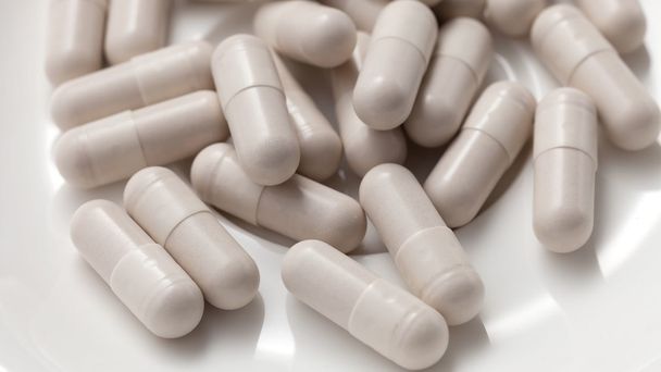 efek samping l glutathione Tablets For Skin Whitening: How To Use, Benefits & Side Effects capsule serving. Glutathione untuk Mencerahkan Kulit